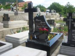 Monumente funerare, marmura, granit > PIETRARIA VASKA, Baia Mare, MM, m2657_2.jpg